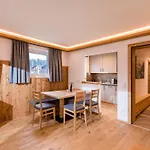 Almhof Kitzlodge - Alpine Lifestyle Hotel 3*