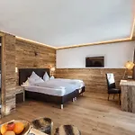 Almhof Kitzlodge - Alpine Lifestyle Hotel Kirchberg in Tirol