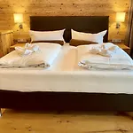 Almhof Kitzlodge - Alpine Lifestyle Hotel 3*