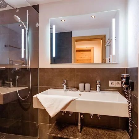 Hotell Almhof Kitzlodge - Alpine Lifestyle