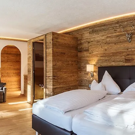 Almhof Kitzlodge - Alpine Lifestyle Kirchberg in Tirol